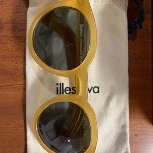 Illesteva Leonard II Round Blonde Sunglasses